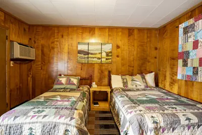 Photo 4 - Lloyd's On The River Country Inn By OYO