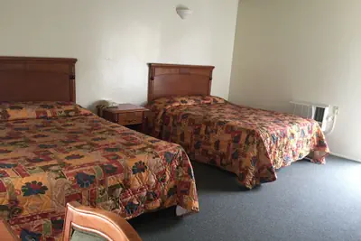 Photo 3 - Golden Hills Motel