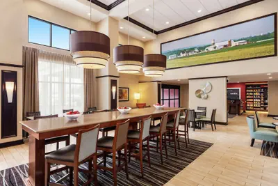 Photo 4 - Hampton Inn & Suites Mount Joy/Lancaster West