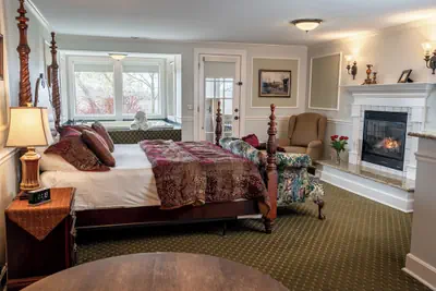 Photo 2 - Goldmoor Inn