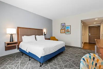 Photo 5 - Hampton Inn & Suites Claremore