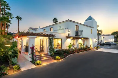Photo 2 - Mason Beach Inn