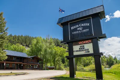 Photo 2 - High Creek Lodge & Cabins