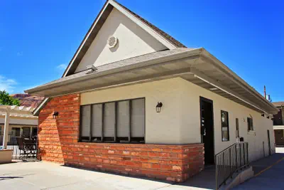Photo 3 - Bowen Motel