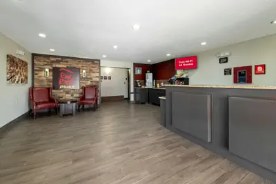 Photo 5 - Red Roof Inn PLUS+ Huntsville