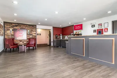 Photo 3 - Red Roof Inn PLUS+ Huntsville