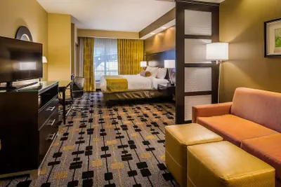 Photo 2 - Best Western Plus University Inn