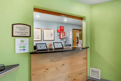 Photo 3 - Extended Stay America Select Suites - Oklahoma City - West