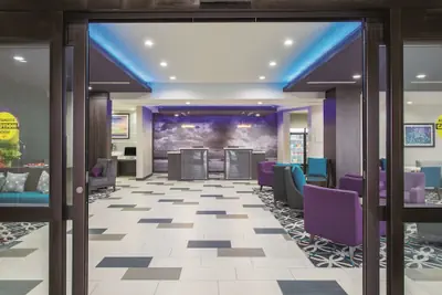 Photo 3 - La Quinta Inn & Suites by Wyndham Enid