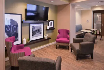 Photo 4 - Hampton Inn Leavenworth