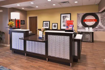 Photo 3 - Hampton Inn Leavenworth