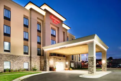 Photo 2 - Hampton Inn Leavenworth