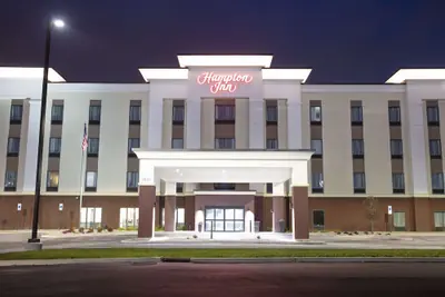 Photo 2 - Hampton Inn Toledo/Oregon