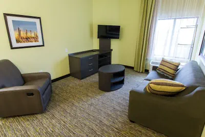 Photo 4 - Candlewood Suites : Overland Park - W 135th St by IHG
