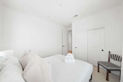Photo 4 - @ Marbella Lane - Curated 5BR in Upscale RMV Haven