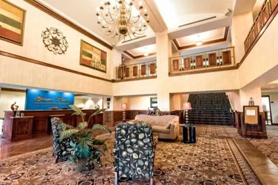 Photo 2 - Grand Plaza Hotel & Conference Center