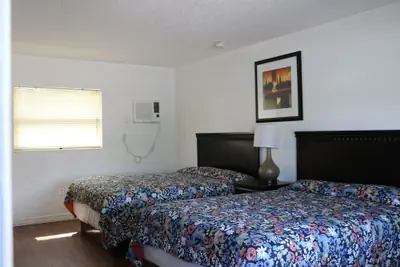 Photo 5 - Dunedin Cove Motel
