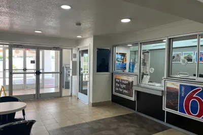 Photo 3 - Studio 6 Suites Euless, Tx – Dfw West