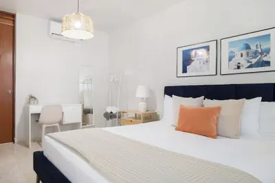 Photo 4 - Ocean Park 1BD-1BA-Pool Walktobeach -VII