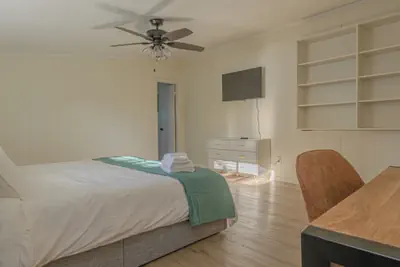 Photo 2 - The Columbus Collective 4Bed with games