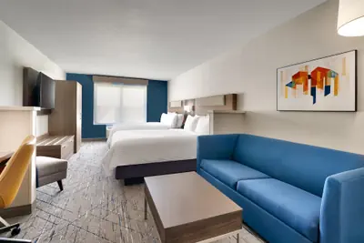 Photo 3 - Holiday Inn Express And Suites Anchorage Midtown by IHG