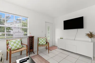 Photo 3 - 3401 W San Juan St Tampa FL 33629 USA