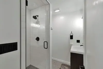 Photo 5 - Rojo-charming Unit Walking Distance to Main St!