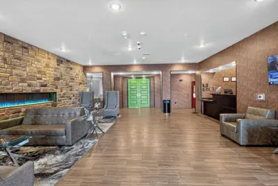 Photo 4 - Cobblestone Hotel & Suites - Waukesha/West Milwaukee