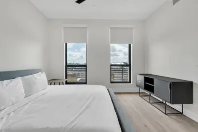 Photo 2 - Latitude Apartments