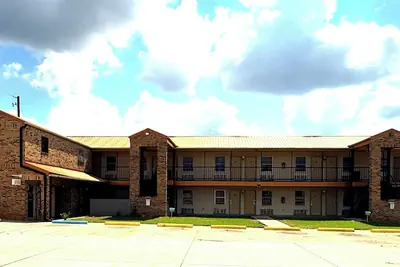 Photo 2 - Southern Comfort Motel