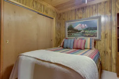 Photo 4 - Castle Rock Cabin #2
