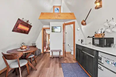 Photo 3 - Timber Lodge Cabin 4