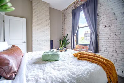 Photo 5 - Jungle House Downtown Columbus – Modern Boutique Suites