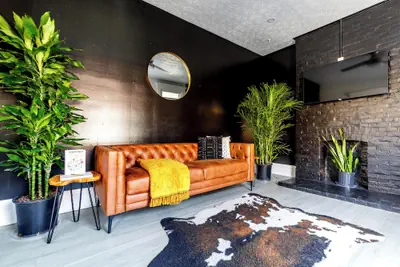 Photo 2 - Jungle House Boutique Residences – Downtown Columbus & Short North