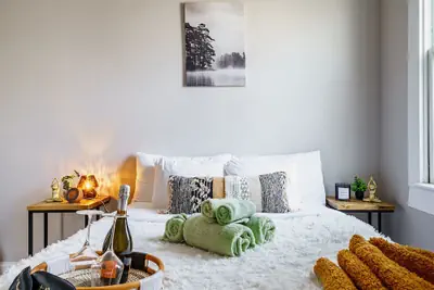 Photo 5 - Jungle House Boutique Lofts – Downtown Columbus & Short North