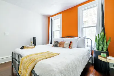 Photo 2 - Jungle House Boutique Suites – Short North & Convention Center