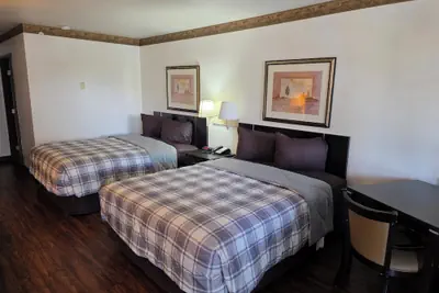 Photo 3 - American Inn & Suites