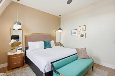Photo 4 - The Q Inn