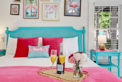 Photo 3 - Hibiscus House Bed Breakfast Inn Flamingo Suite