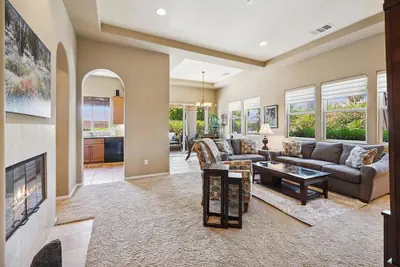 Photo 2 - Stylish 2BR w Spa Patio