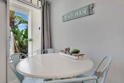 Photo 4 - Beach Suite Pool Hot Tub Gym Game Room Tennis