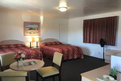 Photo 2 - Old Marina Inn