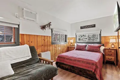Photo 2 - Timber Lodge Cabin 8