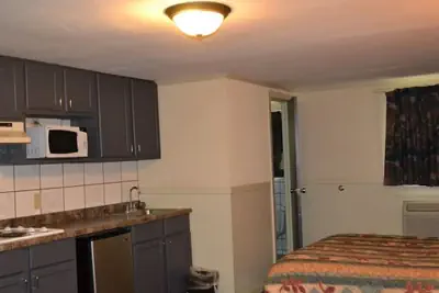 Photo 2 - Tourest Motel