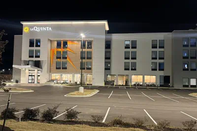 Photo 2 - La Quinta Inn & Suites By Wyndham Jackson