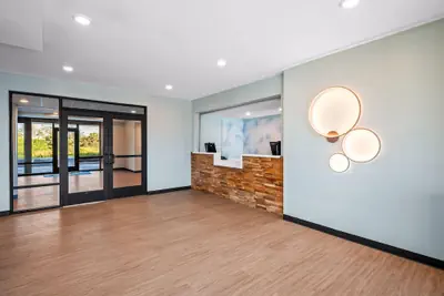 Photo 3 - Echo Suites Extended Stay By Wyndham Naples
