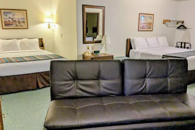 Photo 5 - Rails Inn