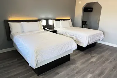 Photo 2 - Budget Inn Port Lavaca