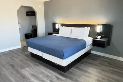 Photo 4 - Budget Inn Port Lavaca