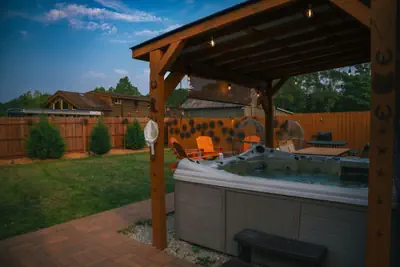 Photo 4 - Cowboy Bunkhouse hot tub Lake Farm Nature